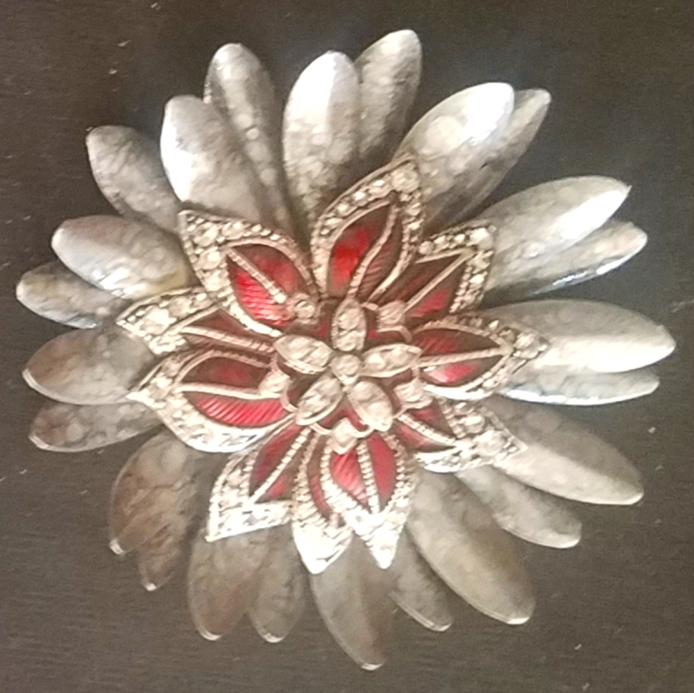 Brooch